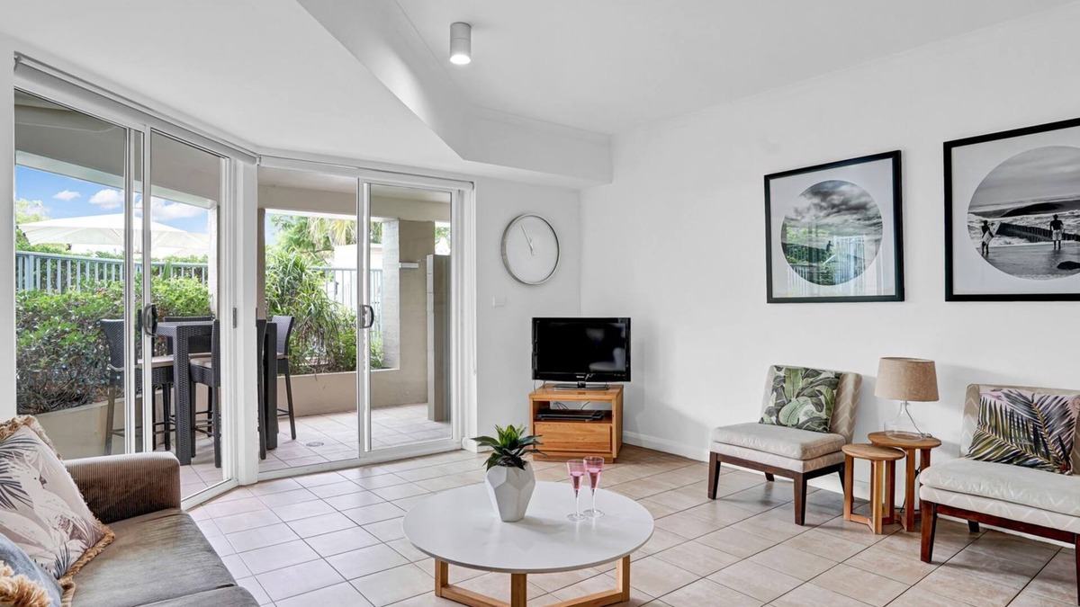 Palm Beach Apartment | Poolside - Iluka - Palm Beach by Beach Stays