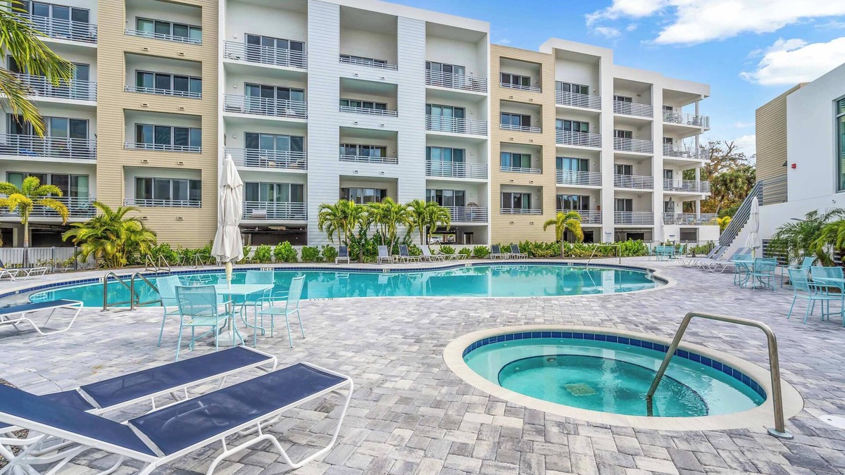 Central Sarasota Condo | Poolside Oasis at The Strand by Downtown Sarasota