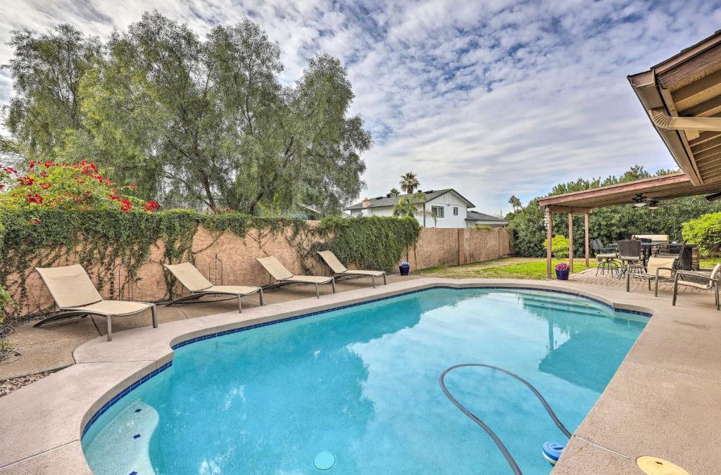 Glendale House | Poolside Oasis in Glendale with Desert Surroundings!