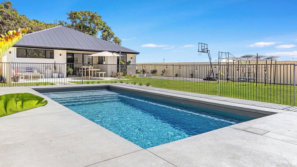 Quedjinup House | Poolside Paradise