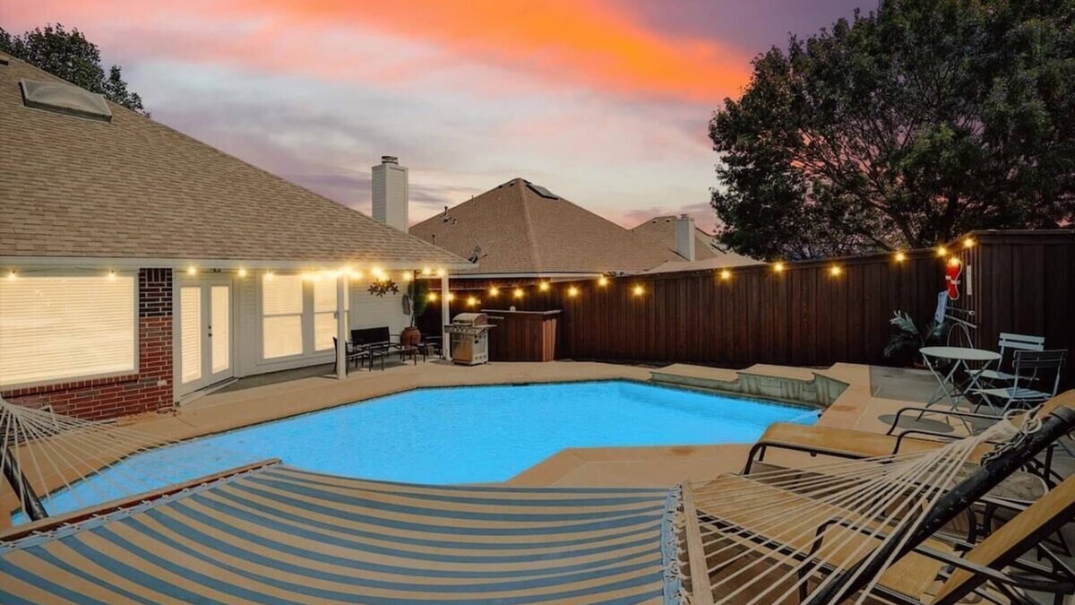 Mesquite House | Poolside Summer 5BR 2Bath Home with Gaming Room