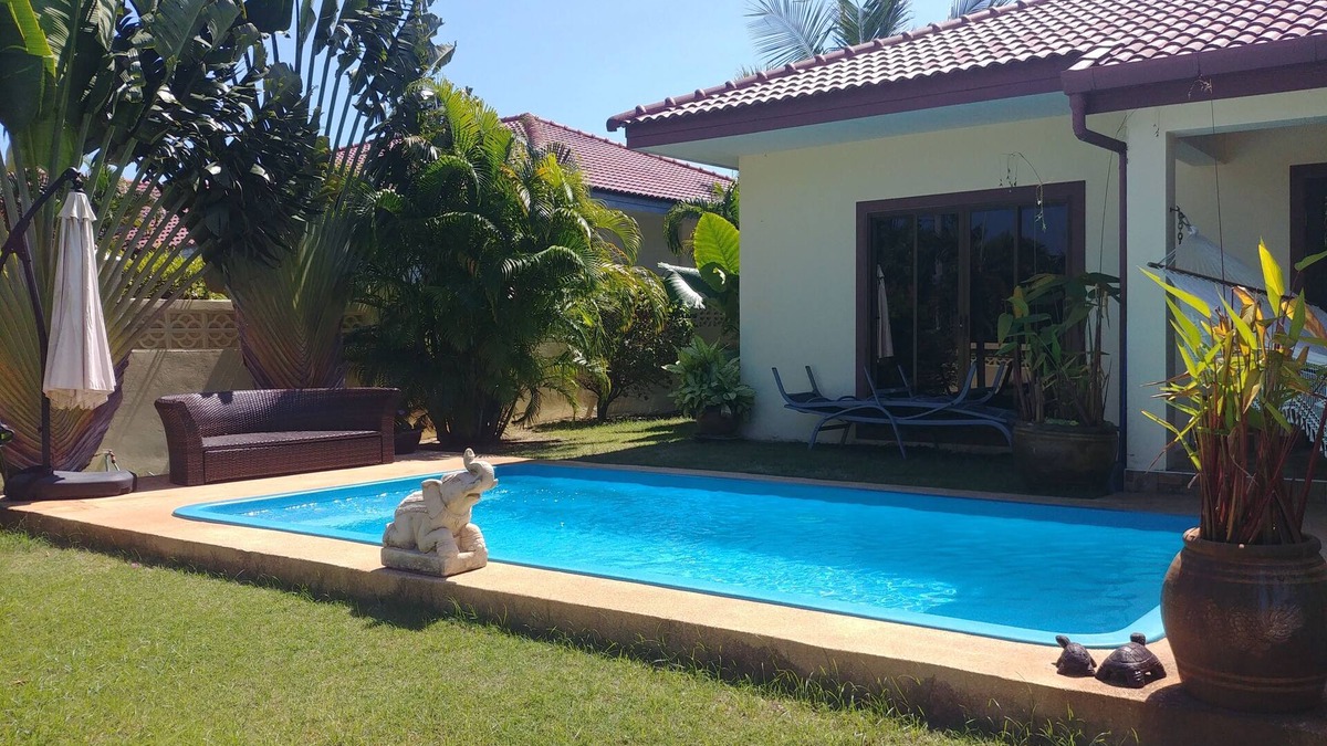 Nai Harn Villa | Poolvilla Rawai, Naiharn with beautiful garden ideal for 4 persons max 8