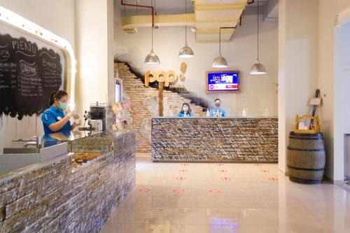 Gading Hotel | POP! Hotel Kelapa Gading