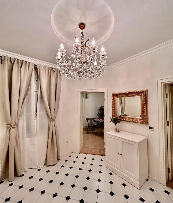 Vukov Spomenik Apartment | Pop luxury apartments