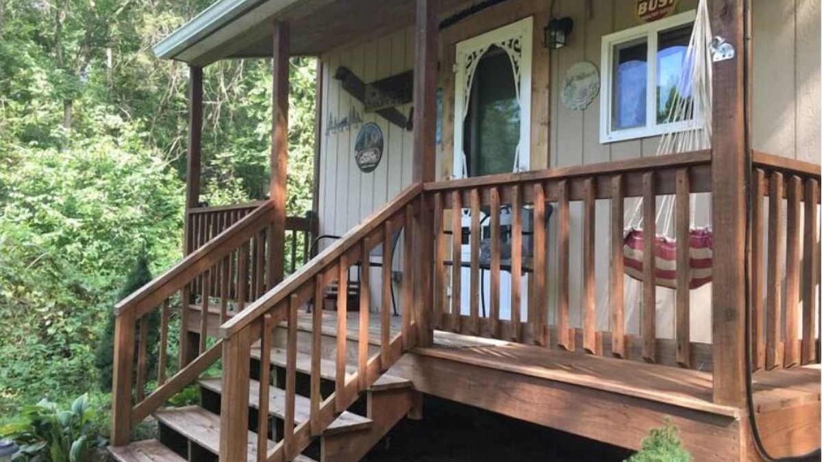 Rochelle Cabin | Pop's Place on the Rapidan River.