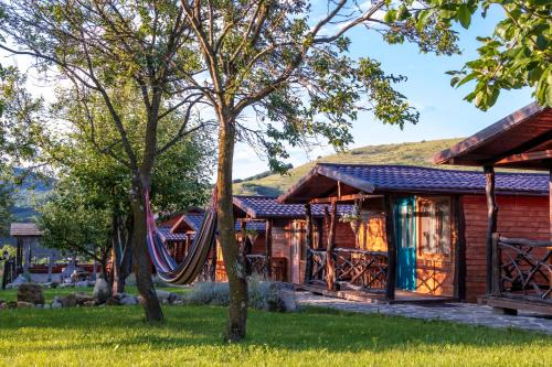 Livezile House | Popas 8 Odăi