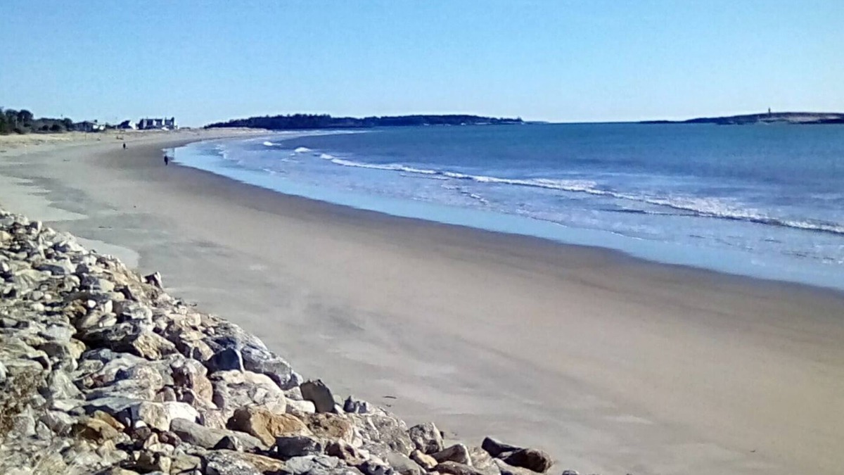 Phippsburg Cottage | Popham Beach Direct Oceanfront Cottage Steps to the sand
