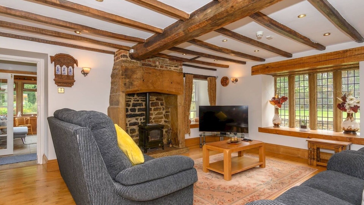 Farsley House | Poplar Farm Retreat - Functions and Events Welcome | Pass The Keys