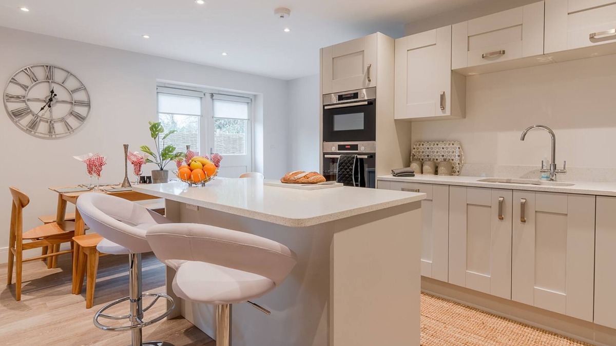 Ebrington Cottage | Poplar House - sleeps 8 guests in 4 bedrooms