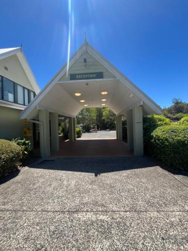 Cams Wharf Apartment | Poppies Lakeview Terrace - 2 Bedroom