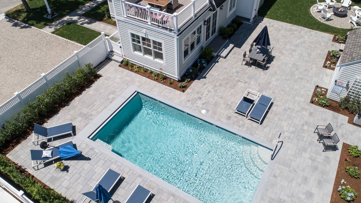 Popponesset House | Popponesset, Exclusive, 3-Bdrm, 4-Bths, Sleeps 6, pool, hot tub, firepit, & A/C