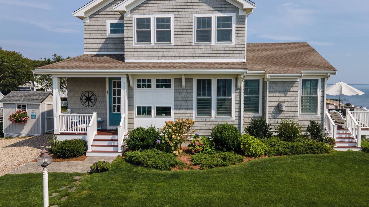 Popponesset House | Popponesset-Exclusive Oceanfront Rental, 3 bedroom, 3.5 baths, sleeps 6