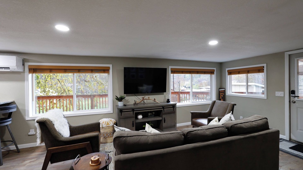 Ahsahka Cottage | Popular Clearwater river Idaho. Enjoy Outdoor kitchen, and spa shower.