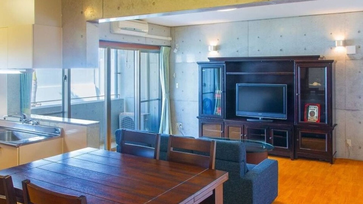 Maeganeku Apartment | Popular Moon Beach and Tiger Beach are within a /Kunigamigun Okinawa