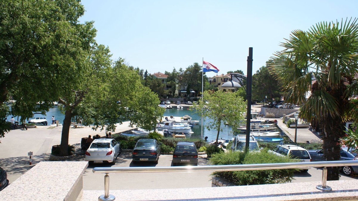 Porat Apartment | Porat (Malinska) 4-5er apartment - only 50m from the sea