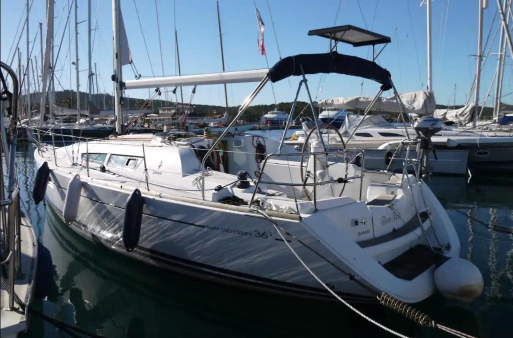 Porquerolles Boat Rental | Porquerolles - Nuit insolite à bord du Bora Bora