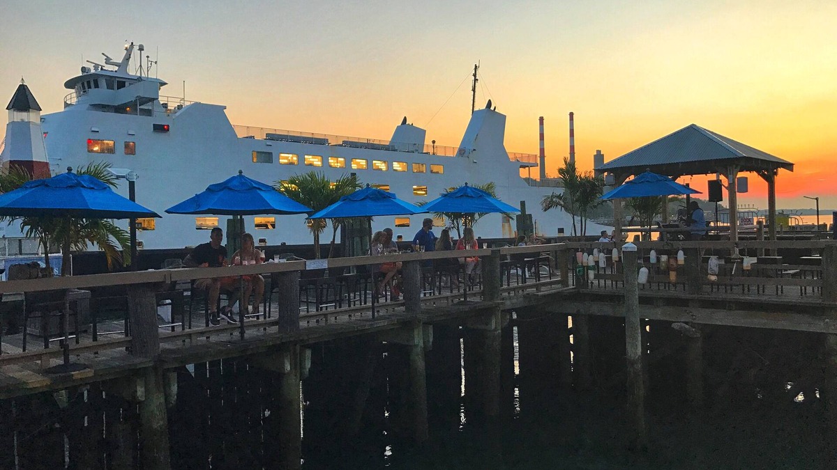 Port Jefferson House | Port Jefferson Coastal Paradise