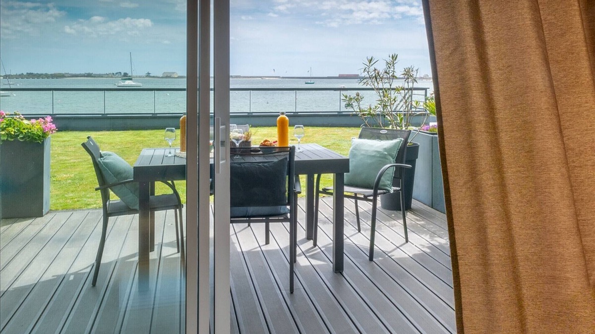 Port-Louis Apartment | Port-Louis: 1-Bedroom Apartment with Terrace, Parking and Wifi