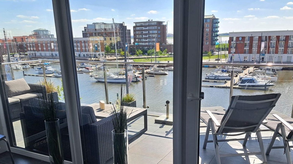 Mitte-Sud Apartment | Port Marina 419 - Harbor loft in a perfect location with 30 m² sun deck.