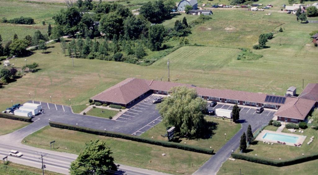 Wainfleet Hotel | Port Motel