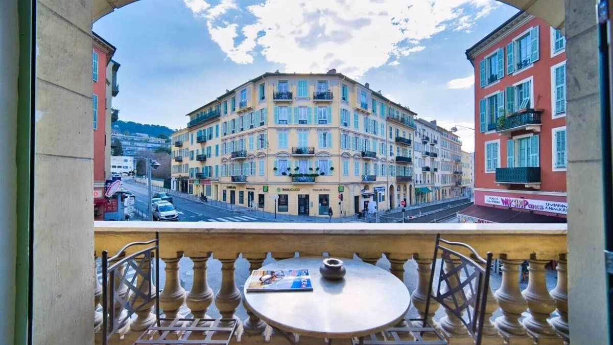 Quartier du Port Condo | Port of Nice - Scooters Included