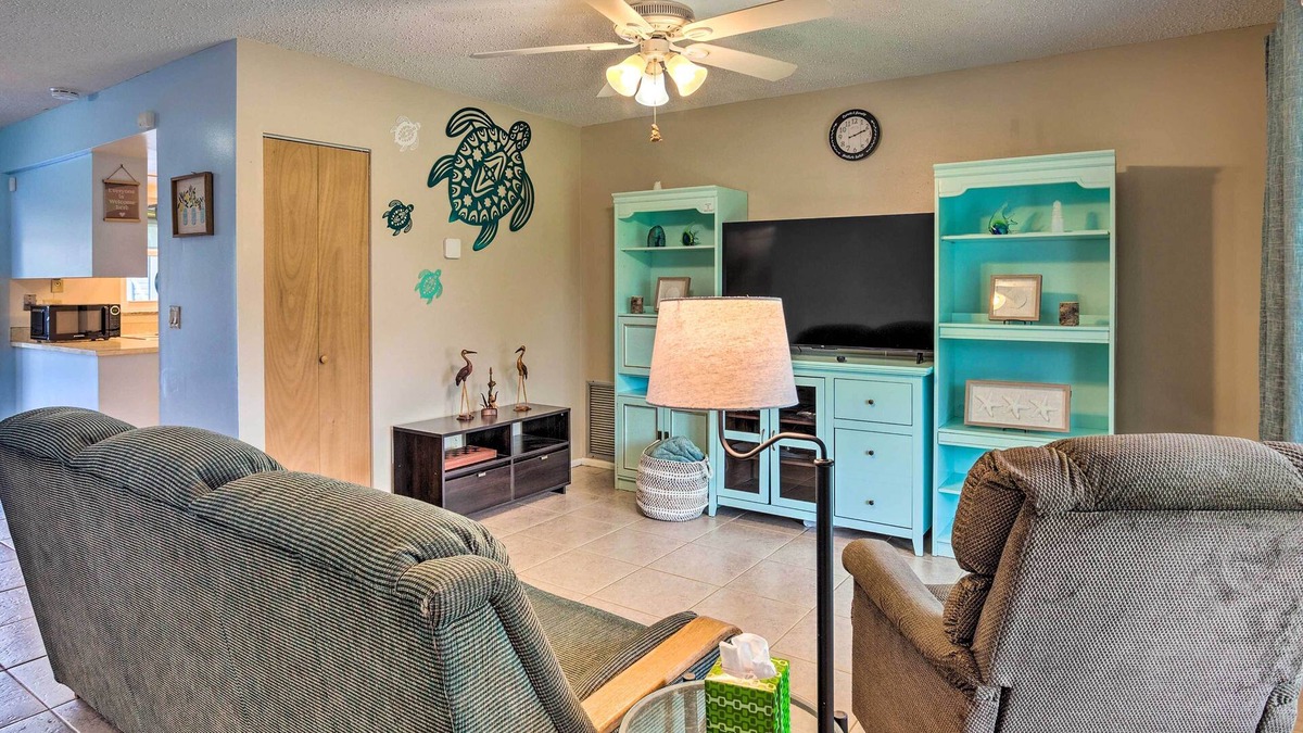 Port Saint Lucie House | Port St Lucie Vacation Home w/Lanai & Pool!