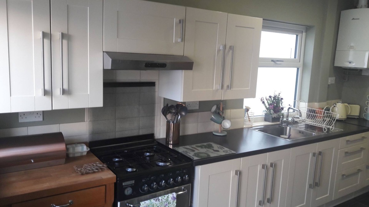 Newton House | PORTH COTTAGE * NEW , PORTHCAWL