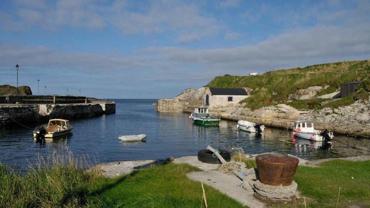 Bushmills Cottage | Porthole Cottage, Whitepark Bay, Bushmills