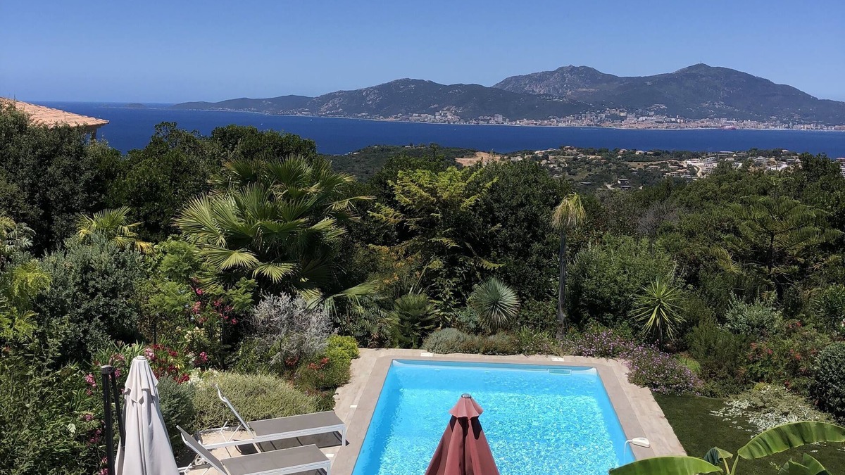 Albitreccia House | PORTICCIO NEW CONTEMPORARY VILLA PANORAMIC SEA VIEW HEATED POOL