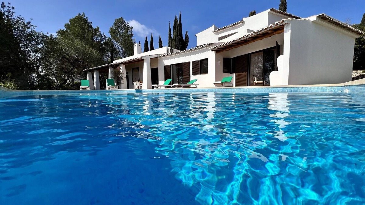 Alcalar Villa | PORTIMÃO BELLEVUE VILLA WITH POOL by HOMING