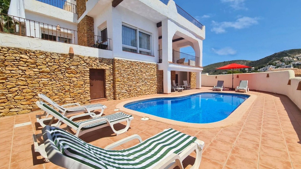 El Portet Villa | Portina - 3 bedroom villa 5 min from El Portet