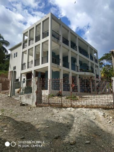Blue Mountains National Park Apartment | Portland Jamaica! Green and Lush! Volcano and Falls Yes!