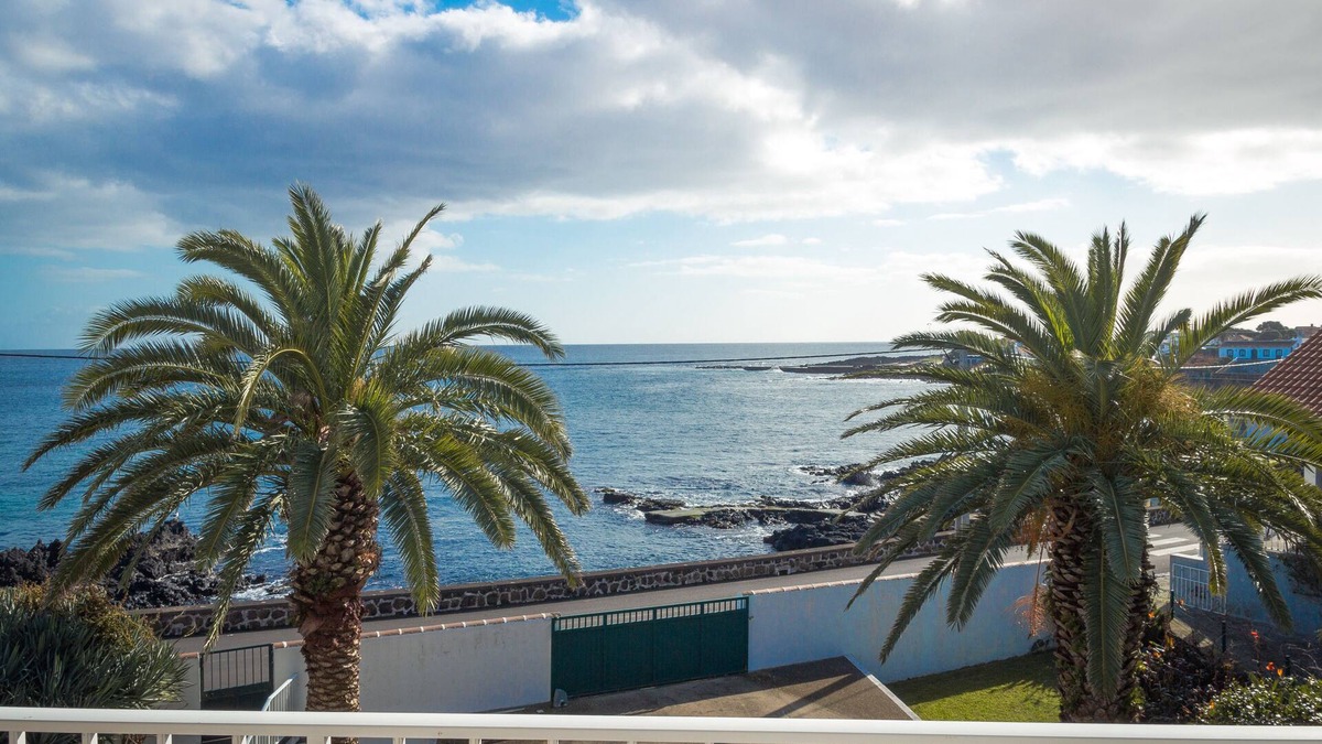 Praia da Vitoria Apartment | Porto Martins Bay Apartments - Apt B (AL). seaside holiday in bathing area.