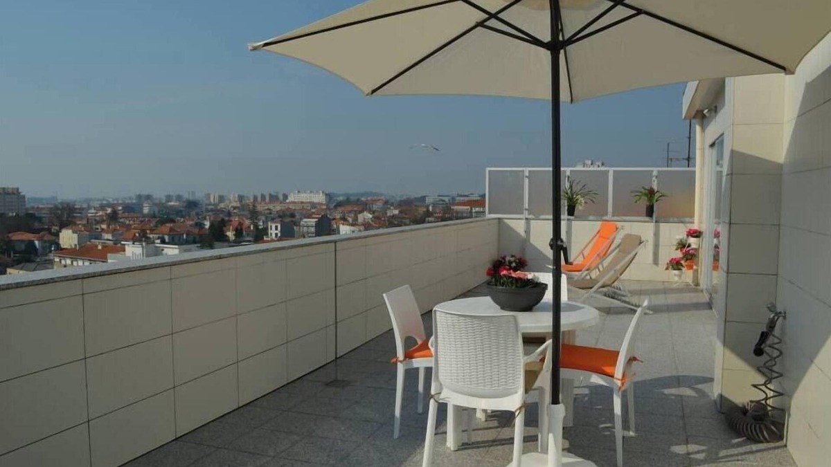 Cedofeita Apartment | Porto: “Musical Porto” – Fabulous view of the “Casa da Música” and surrounding area