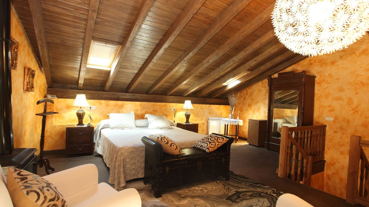 La Adrada House | Posada de Villa Maria