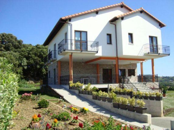 Isla House | Posada la Desmera