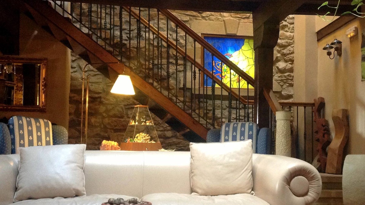 Valoria House | Posada Rural El Trenti de Corona