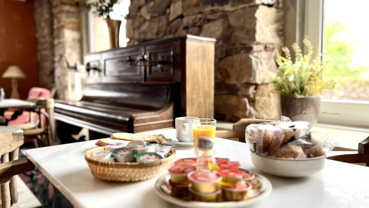 Reinosa Hotel | Posada Villa Rosa