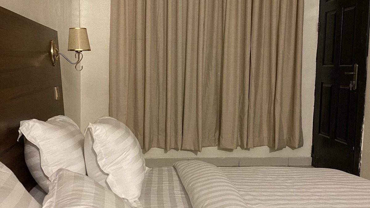 Ofin Hotel | Posh Hotel And Suites