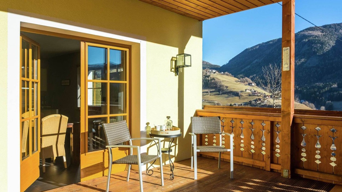 Rennweg am Katschberg Ski Chalet | Posh Villa in Rennweg am Katschberg with Wellness and Bar