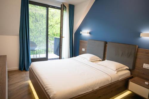 Old Town Apartment | PoshSpot Apartments
