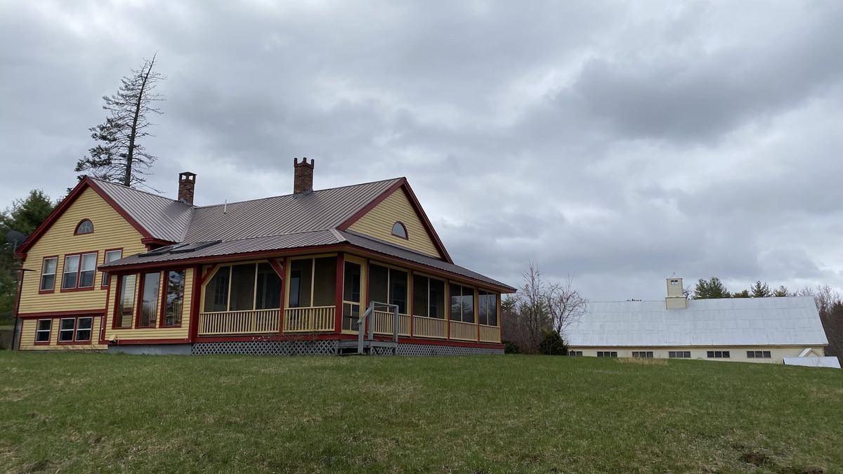 West Baldwin House | Post and Beam House with access to acres of land. Ample parking & new kitchen.
