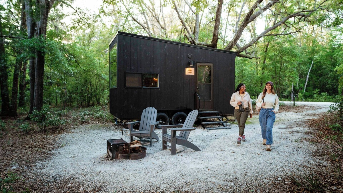 Celina Cabin | Postcard Cabins Dale Hollow