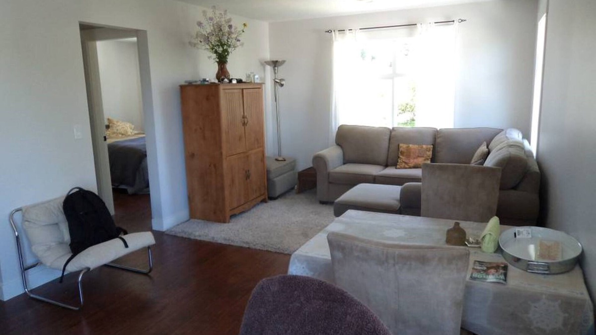 Regional District of Nanaimo House | Potters View Guesthouse, Parksville