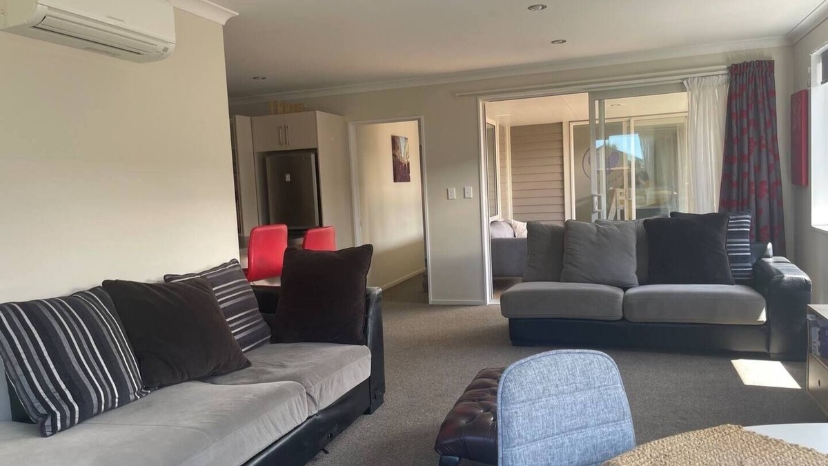Pegasus House | Pounamu Paradise, Pegasus Bay