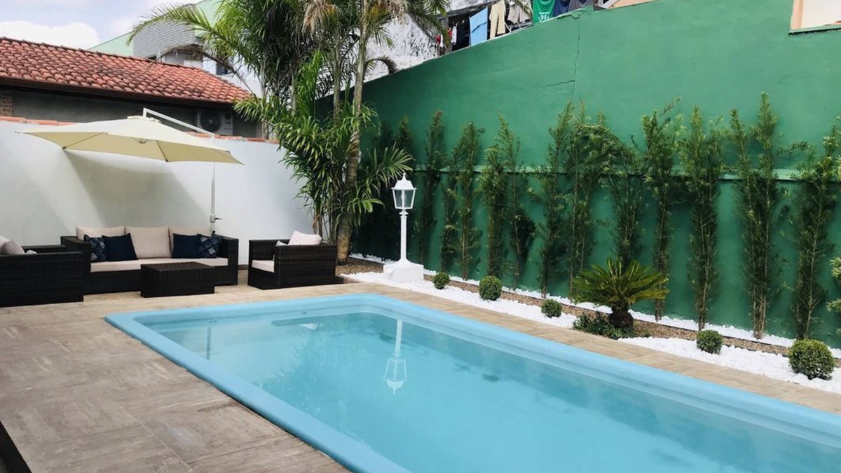 Parque Oasis House | Pousada Quadruple Suite w/Pool, Air Cond and Netflix - 100m from the sea
