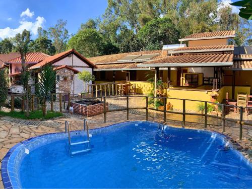 Sao Sebastiao das Aguas Claras Hotel | Pousada e Restaurante Casinha Velha