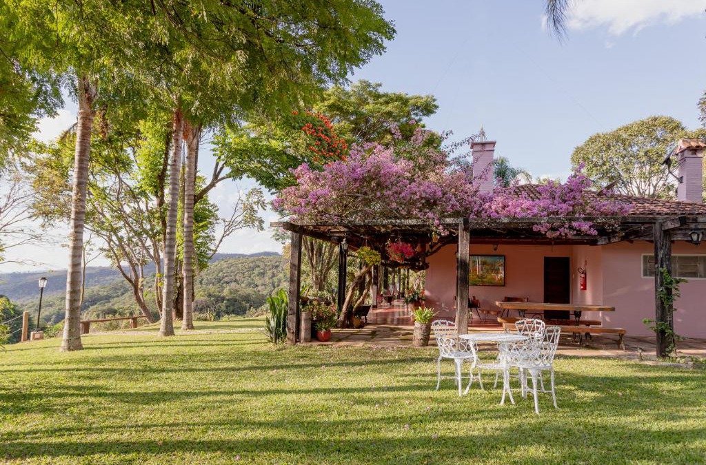 Ravena Hotel | Pousada Rávis