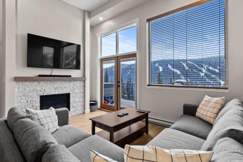 Sun Peaks House | Powder Heights #18 townhouse
