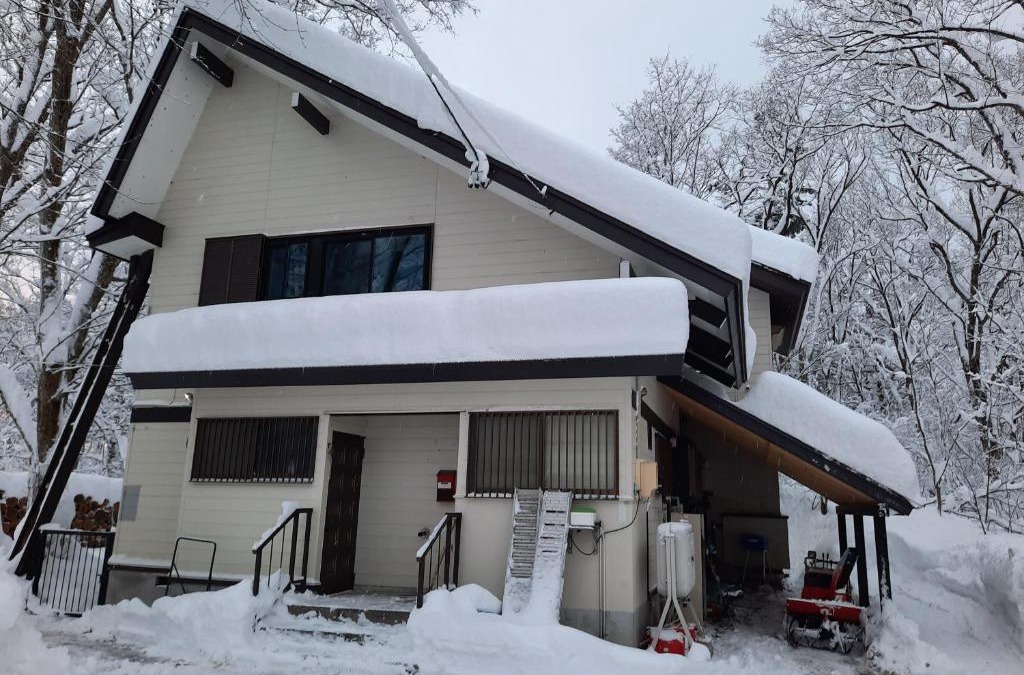 Hokujo Cabin | Powder Peak Misorano Free courtesy car